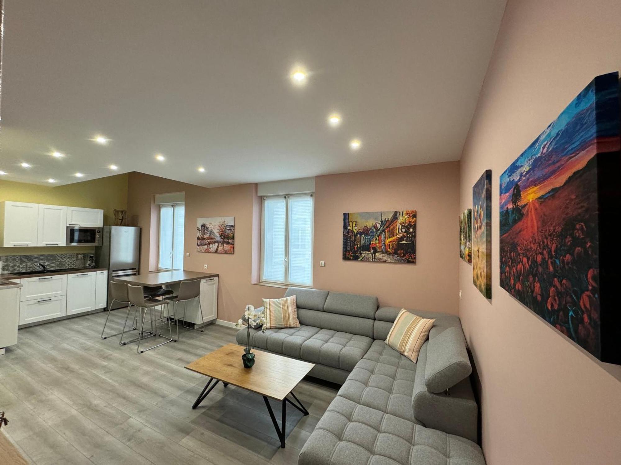 Apartamento Duplex 70m2 climatisé avec parking compris Reims Exterior foto