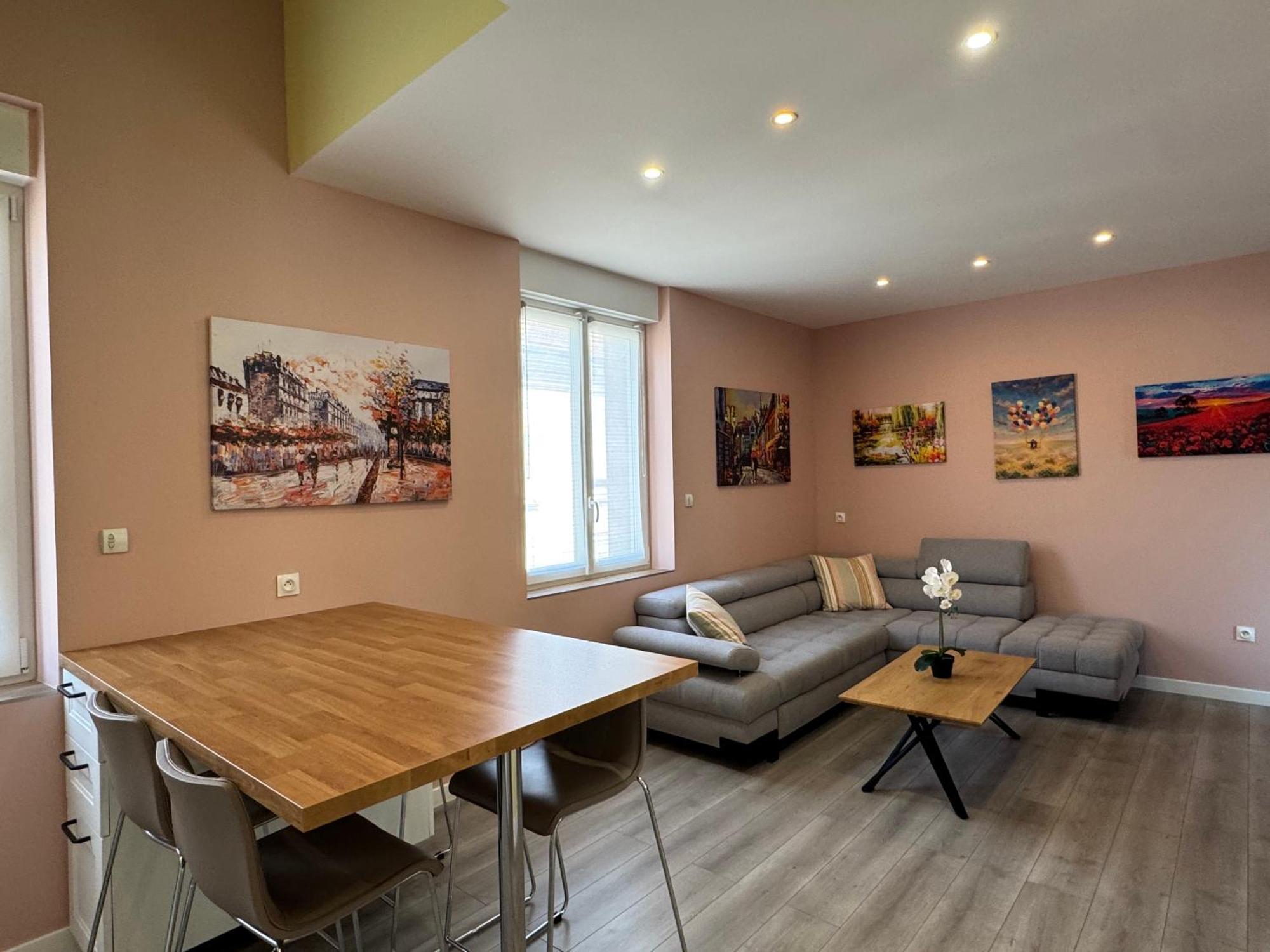 Apartamento Duplex 70m2 climatisé avec parking compris Reims Exterior foto